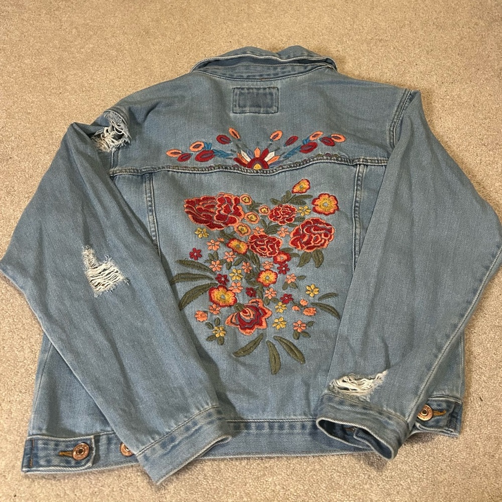 Embroidered denim jacket